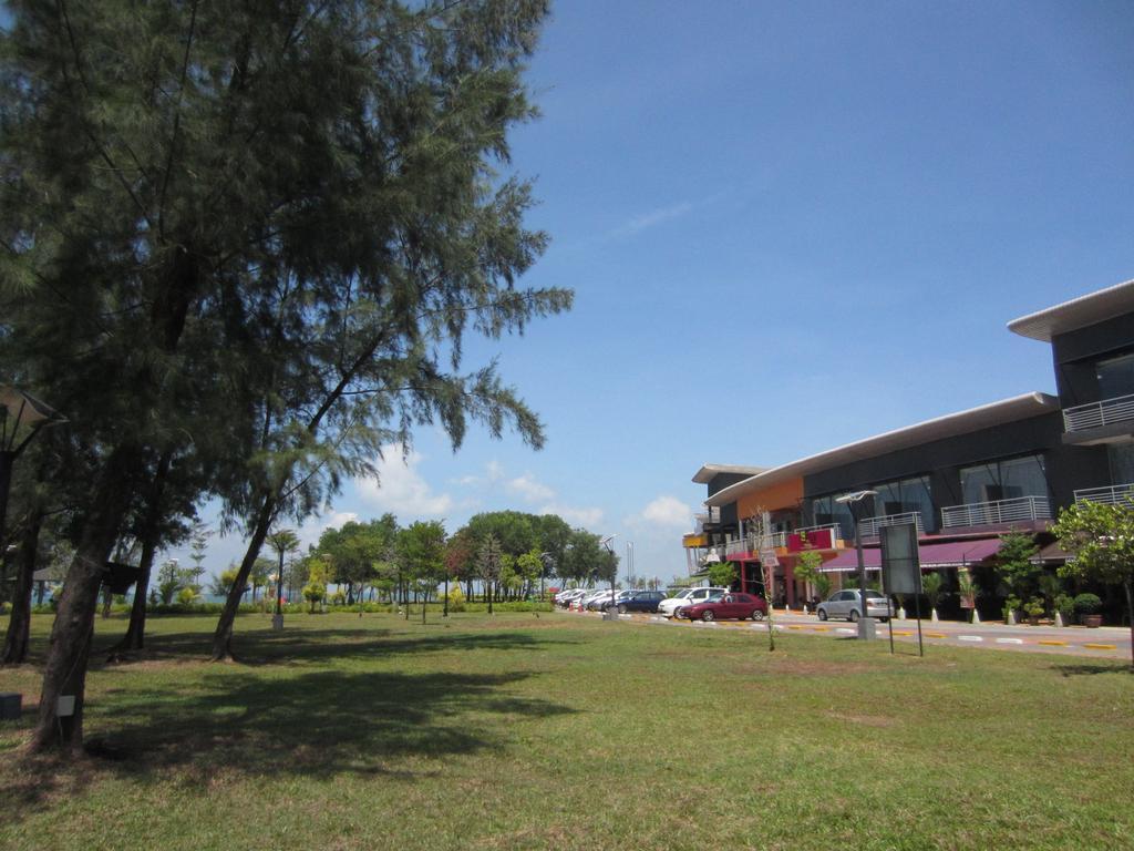 Waterfront Boutique Hotel Port Dickson Eksteriør bilde